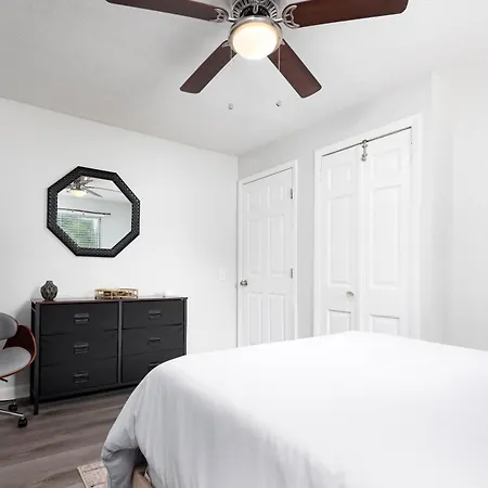 2 Bedroom Ft Moore Retreat Columbus Exterior photo