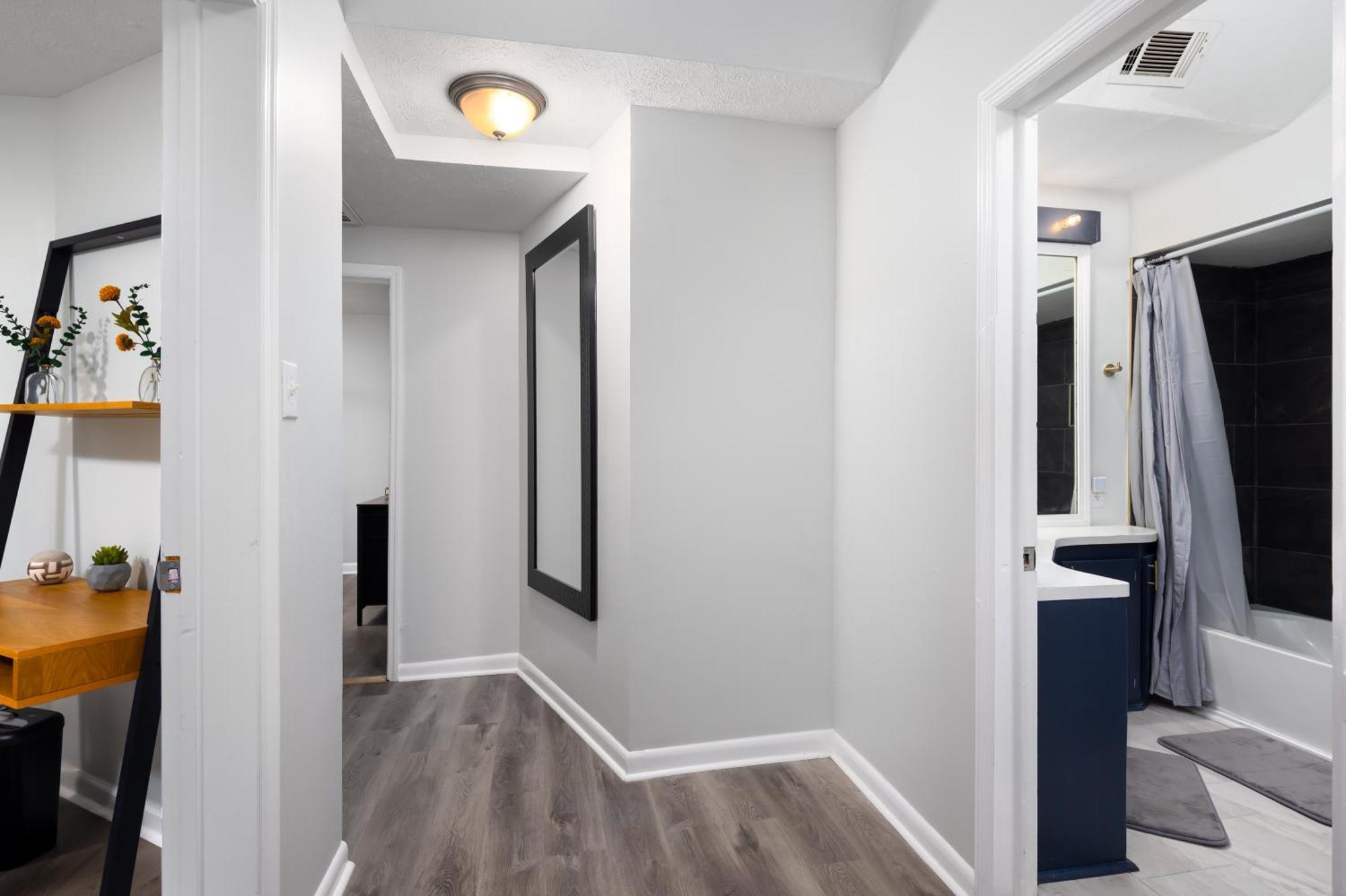 Apartment 2 Bedroom Ft Moore Retreat