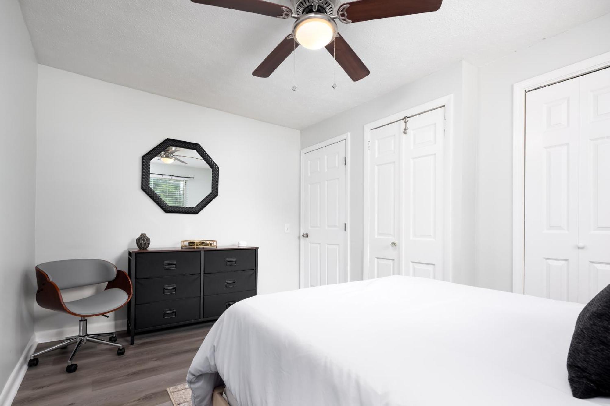 2 Bedroom Ft Moore Retreat Apartment *
